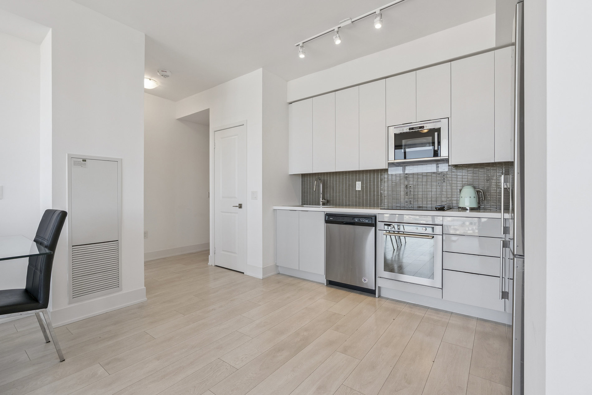 Kitchen and entry hallway